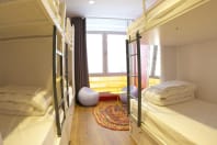Generator Hostel - Barcelona mixed rooms