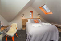 Cheltenham Lane 3B Bedroom Attic