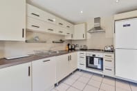 Brighton's Best BIG House 2 - Kitchen