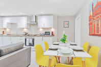 Ocean Walk Apartment - Dining / Kitchen