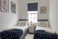 A Stones Throw - Twin Bedroom