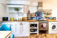 Pebble Mews - Kitchen