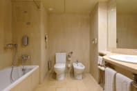 Hotel Real Parque - Bathroom