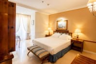 Guadalpin Suites