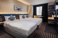 Academy Plaza Hotel
