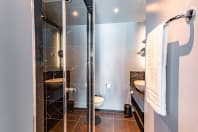 NYX Hotel Hamburg - Bathroom