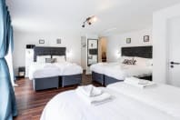 THE LOFT PENTHOOSE