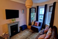 Bournemouth Beach Boutique with Hot Tub