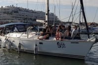 Small Sailing Yacht 1