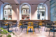 EA Hotel Moment - Restaurant