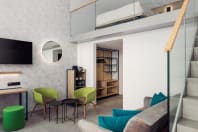 EA Hotel Moment - Studio