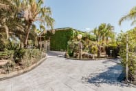 Palm Garden Valencia - Entrance