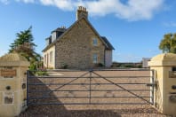 Broomrigg Farmhouse - Gate