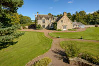 Winton Cottage - Front