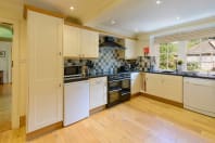 Winton Cottage - Kitchen