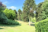 Holly House Gardens and Outdoor Area - 4
