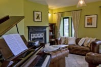 Stainsborough HallPaino-Room-3-1024x682