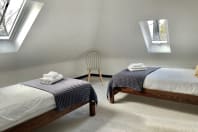 Henmore-Bedroom