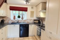 Bluebell Cottage- Kitchen