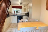Bluebell Cottage- Kitchen 2