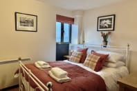 Daisy Cottage - Bedroom 2