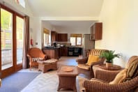 Highview - Seating Area