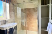 Highview - Bathroom 2
