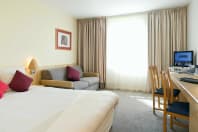 Novotel Wolverhampton - bedroom