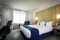 Oxford Holiday Inn - Double bedroom