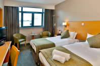 Ramada Hotel - Twin Bed Room