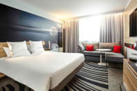 Novotel hotel - Edinburgh - bedroom