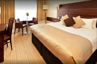 Mercure Bradford Bankfield Hotel - bedroom
