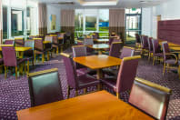 Holiday Inn Express Cambridge - dining area