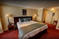 Hallmark Hotel Derby Mickleover Court - bedroom