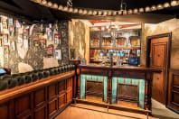 Bloomsbury Enclosure bar