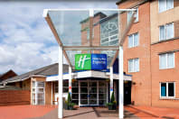 Express Holiday Inn - Cardiff Bay - Front outside