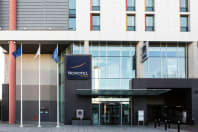 novotel london excel - exterior