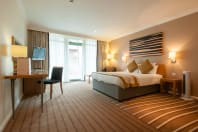 De vere cotsworld water park - bedroom
