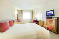 Novotel Hotel Birmingham - double bedroom
