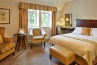 Macdonald Frimley HallHotel - Bedroom