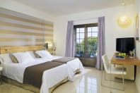 H10 Andalucia Plaza - Bedroom