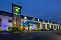 Holiday Inn Express Cambridge - Front outside