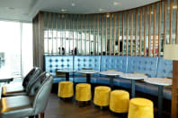 Double Tree By Hilton Leeds - bar area