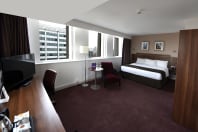 Jurys Inn Birmingham Hotel - Bedroom