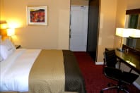 Double tree by hilton hotel Aberdeen - bedroom