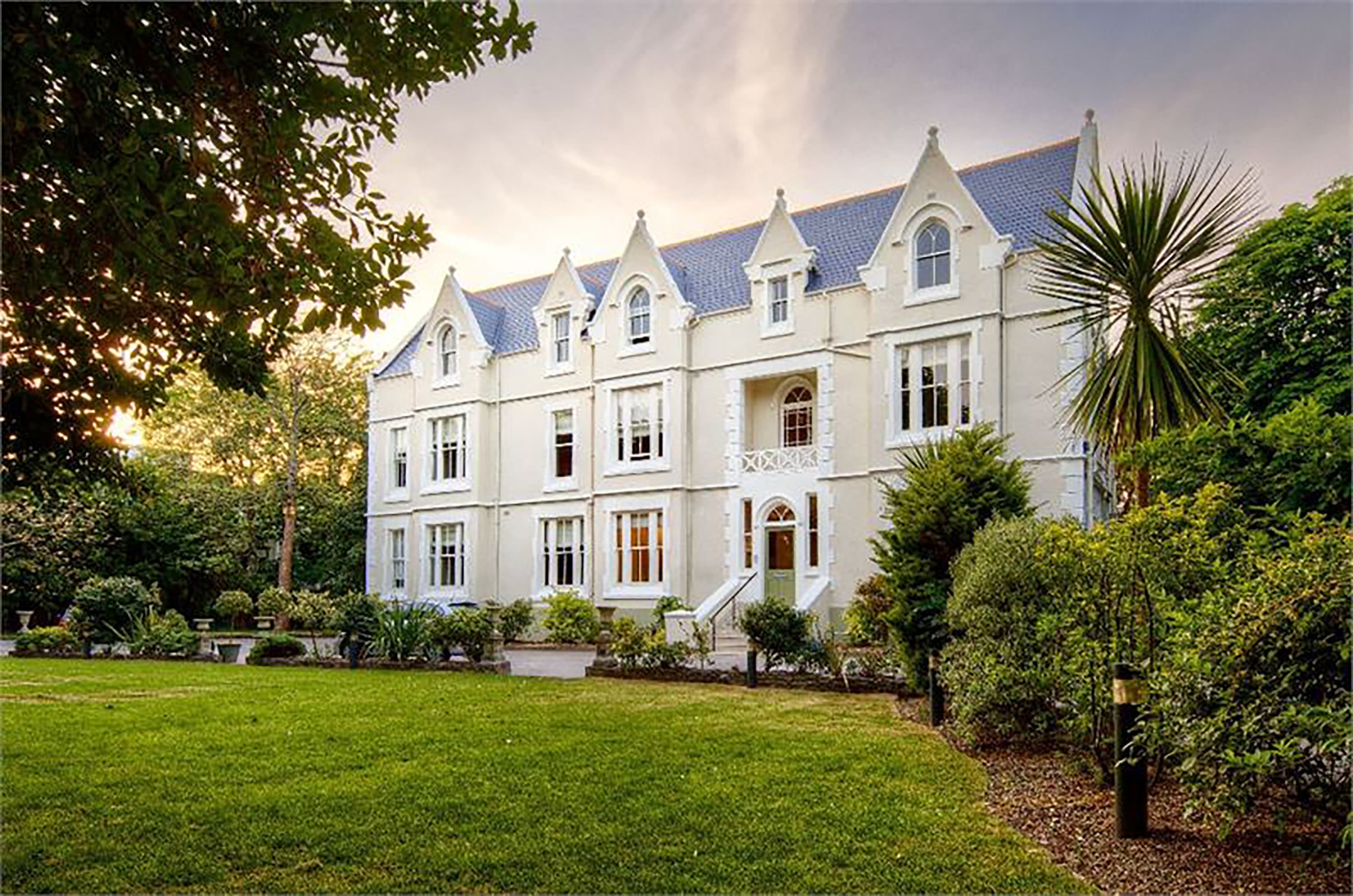 The Green House - Bournemouth