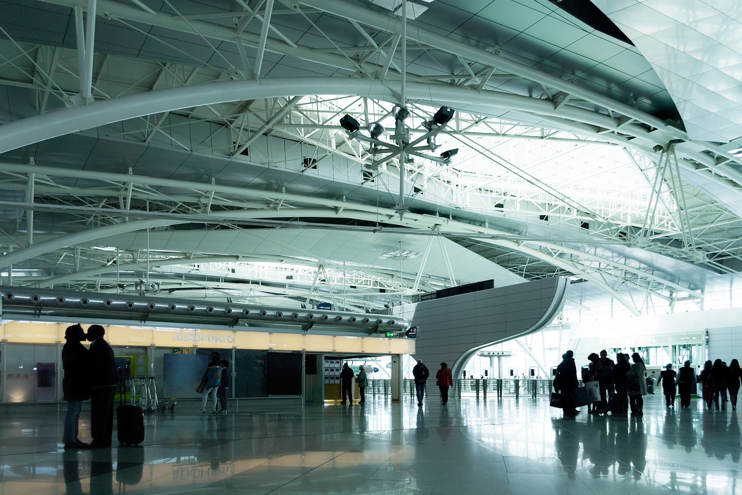Francisco Sa Carneiro Airport interior
