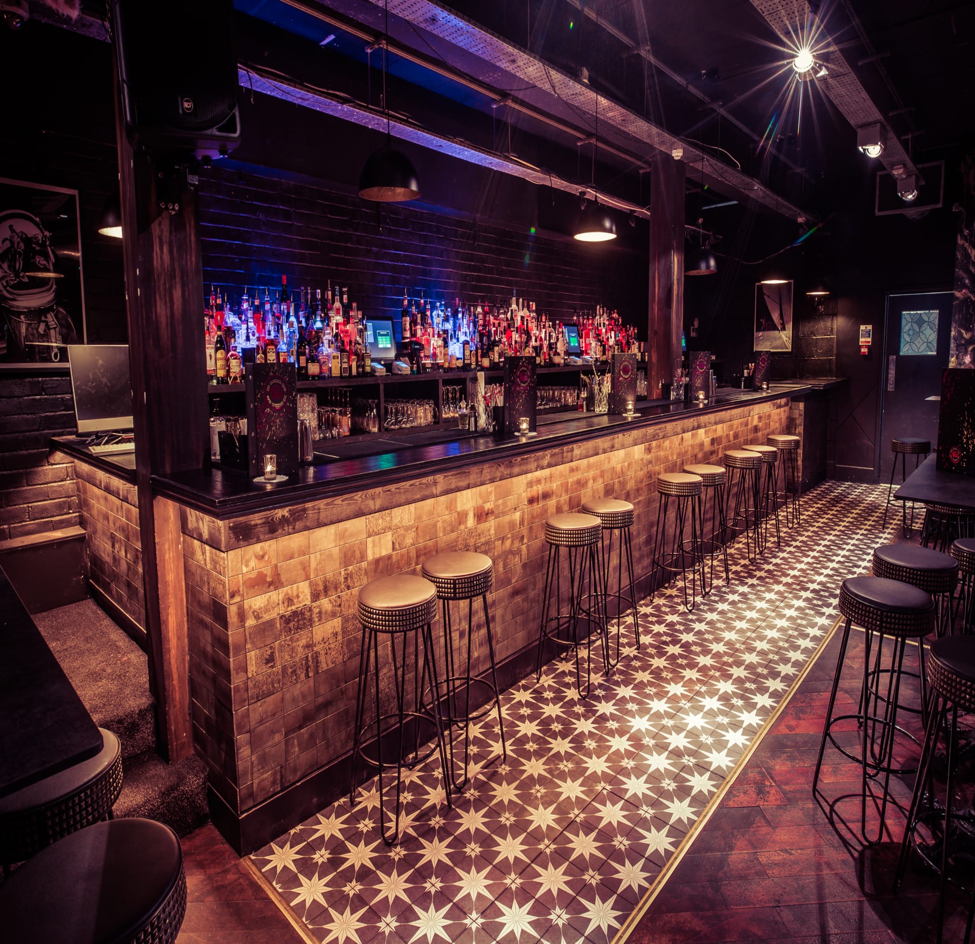 Reading Back bar