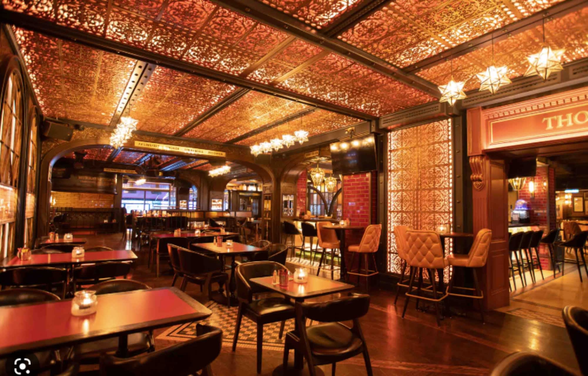 Murray's Bar