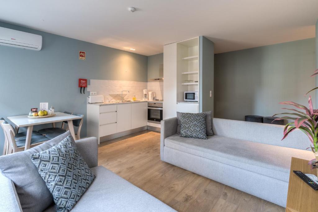 Spot Family Apartments